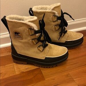 Sorel Tan and Black Women's Boots